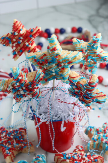 star shaped patriotic rice krispie treats in red bucket